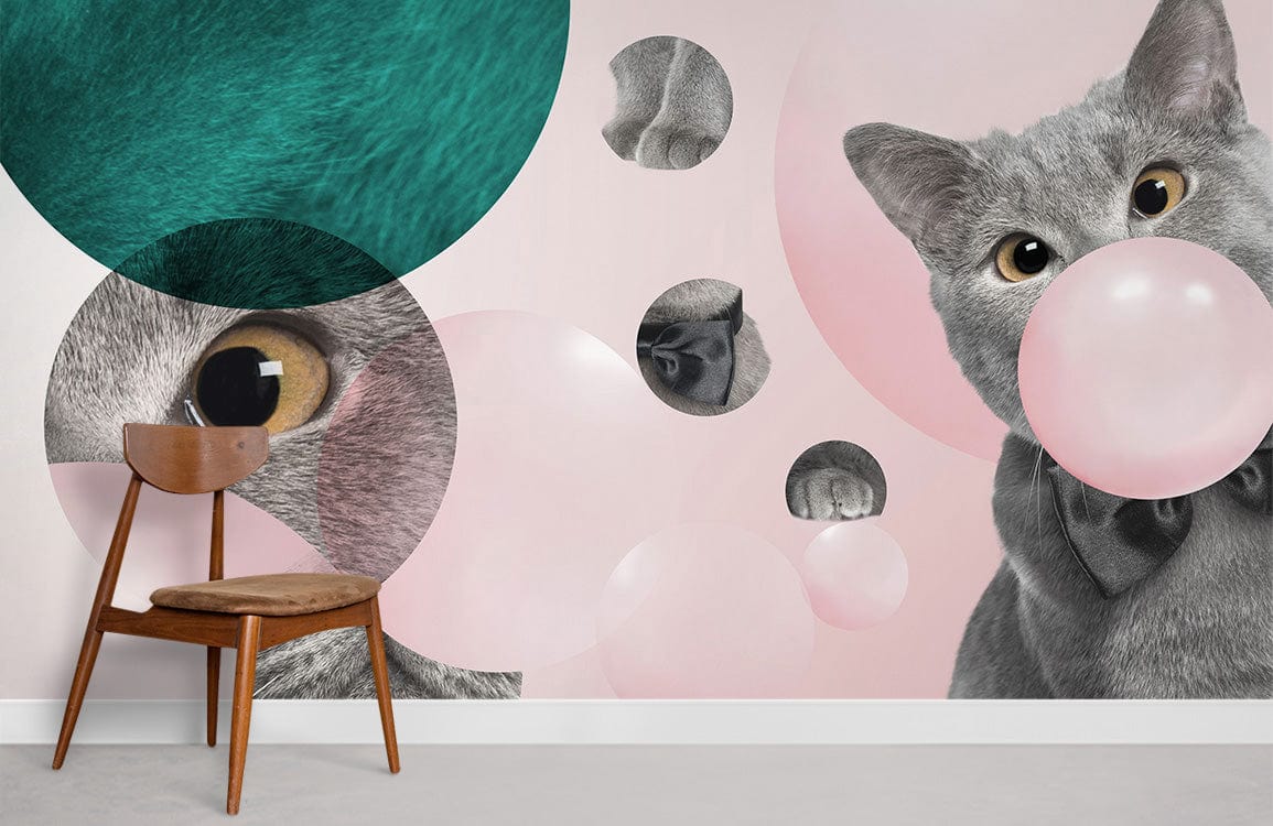 Kitty bleu mignon avec des peintures murales de bulles roses pour la maison